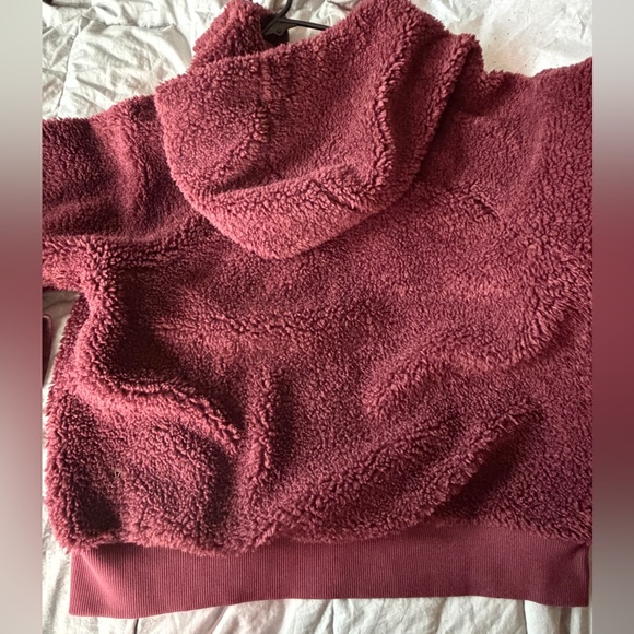 Lululemon Textured Fleece 1/2 Zip Hoodie Size 10 EUC - Picture 8 of 10